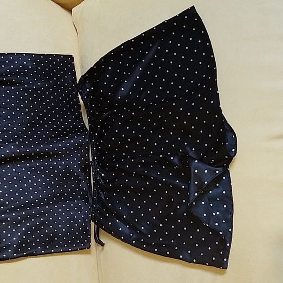 Morgan taylor black and white dot satin shortie pajamas, size medium. - Picture 4 of 6